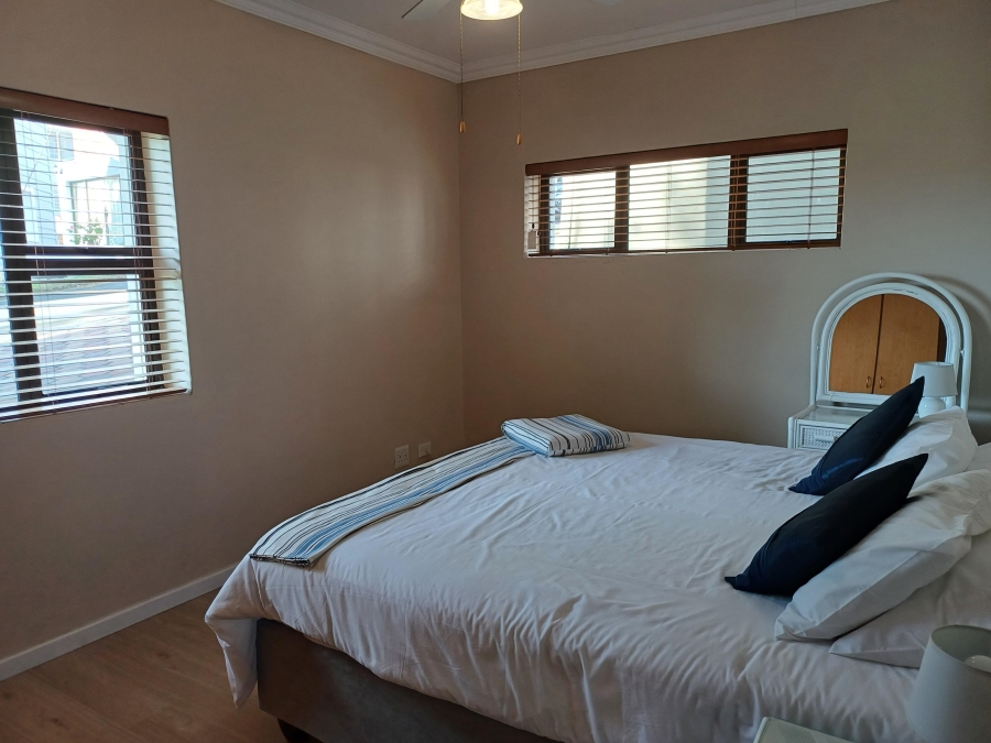 6 Bedroom Property for Sale in Hartenbos Central Western Cape